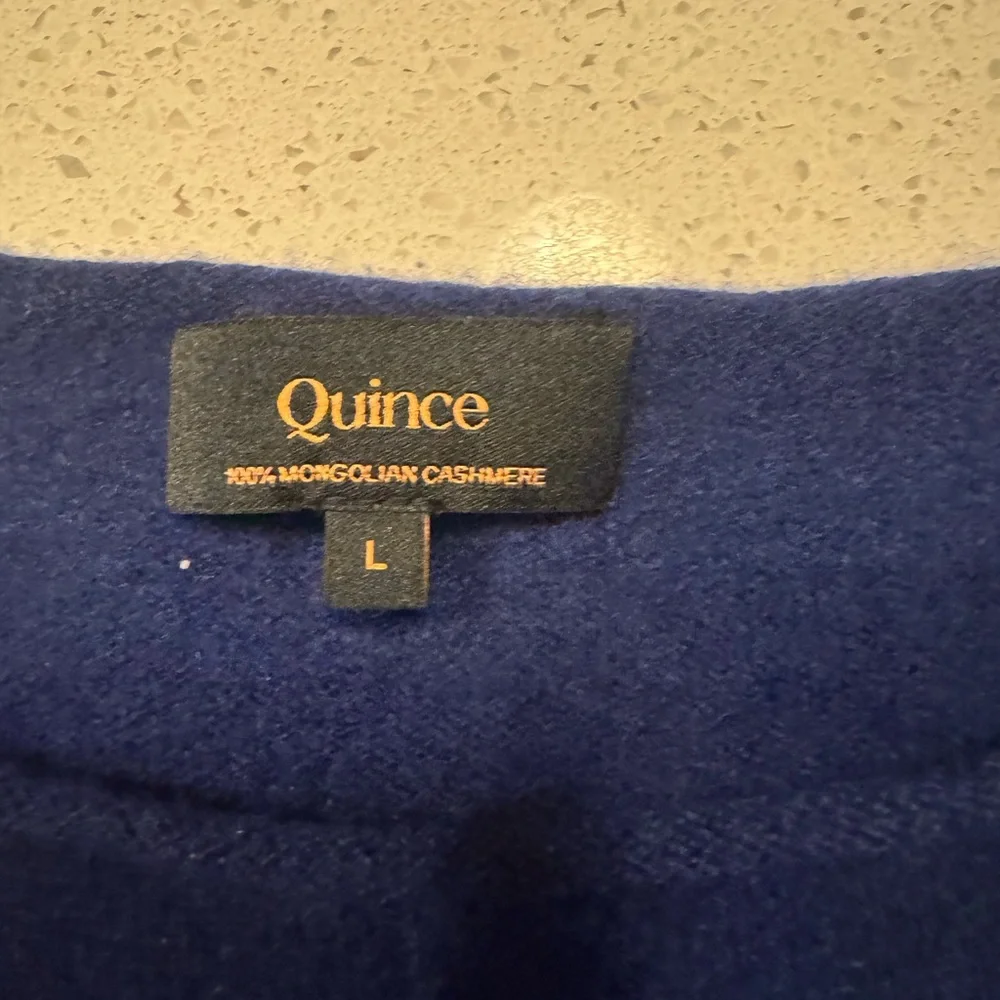 Quince cashmere sweater- Midnight Blue boatneck/off the-Shoulder Sweater - Picture 5 of 5
